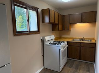 4812 Javelin Dr #11, Rockford, IL 61108