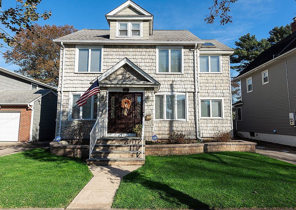 1st image of 362 Burkhard Ave