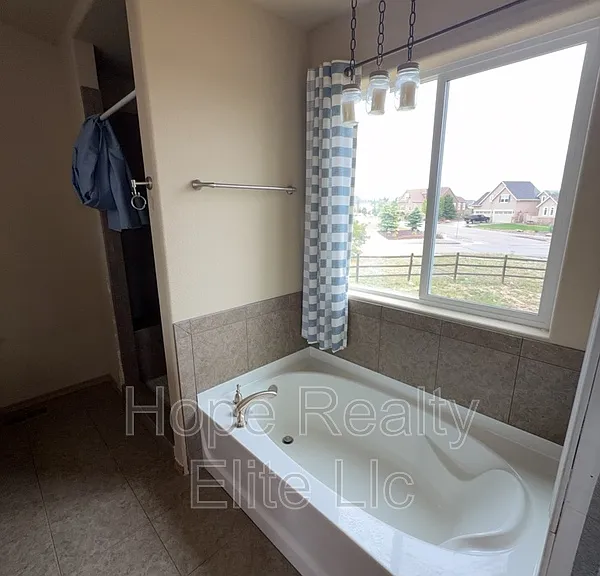 10931 Glen Canyon Dr — Photo 21