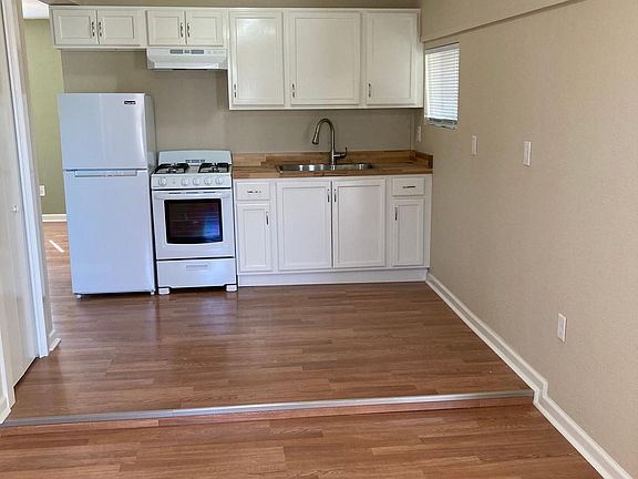 5th image of 136 E Norwood Ct #3