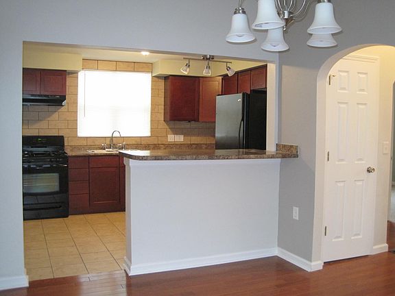3rd image of 6904 Wise Ave
