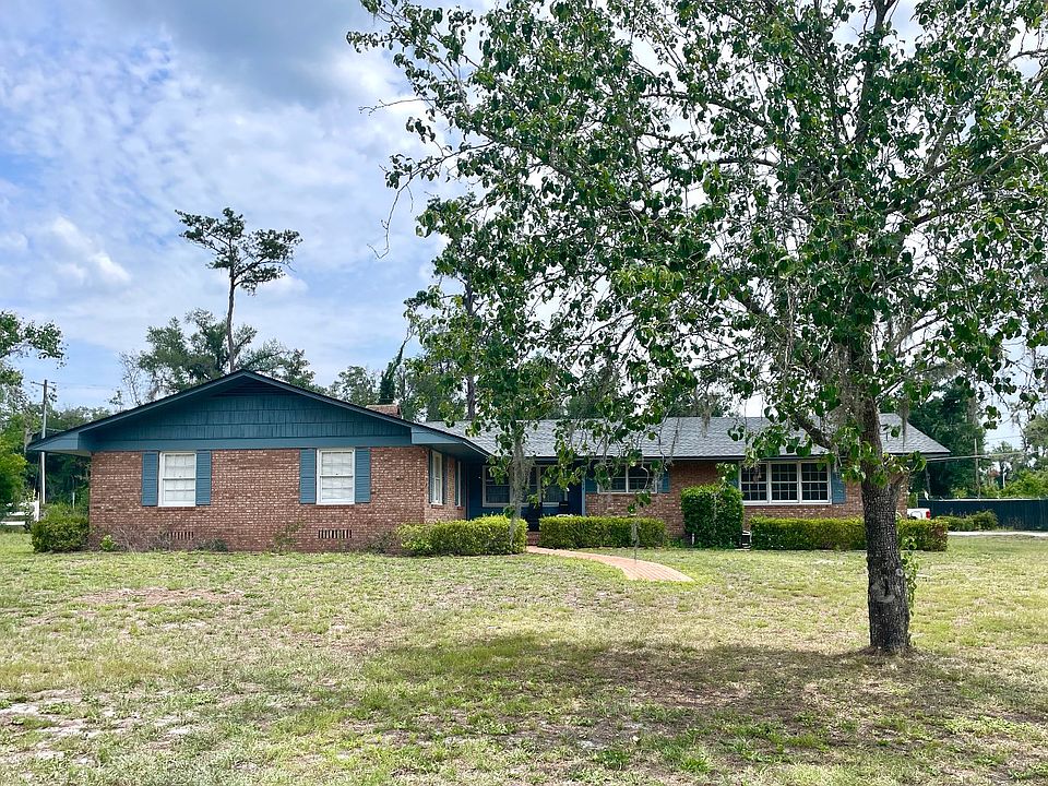 1st image of 3854 NW 104th Pl