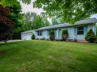 12270 Long Lake Dr, Sparta, MI 49345