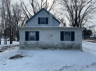 13845 Center St, Colfax, IA 50054