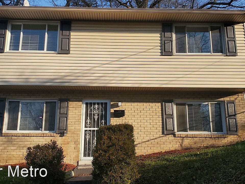 1st image of 612 Larchmont Ave