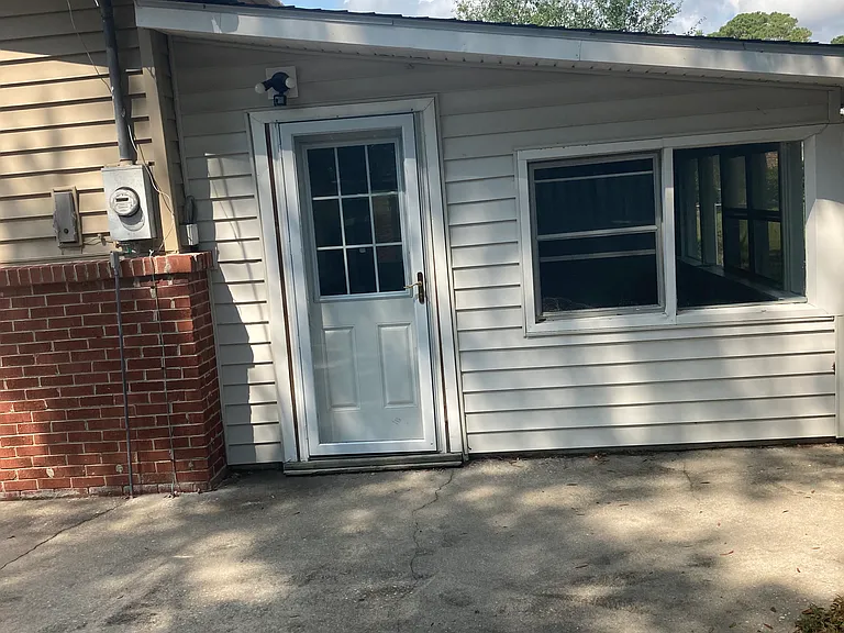 1131 Charlotte Ave — Photo 12