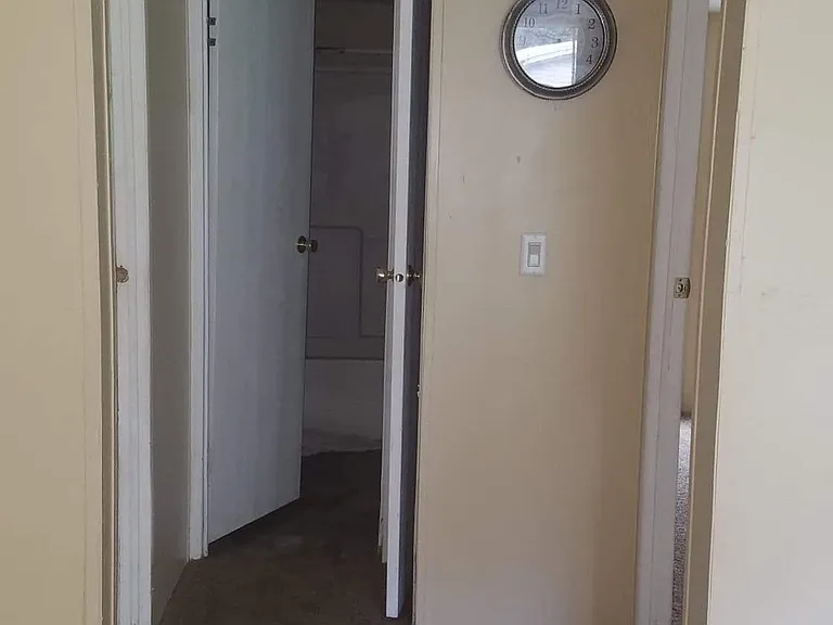 626 Daniels St — Photo 9