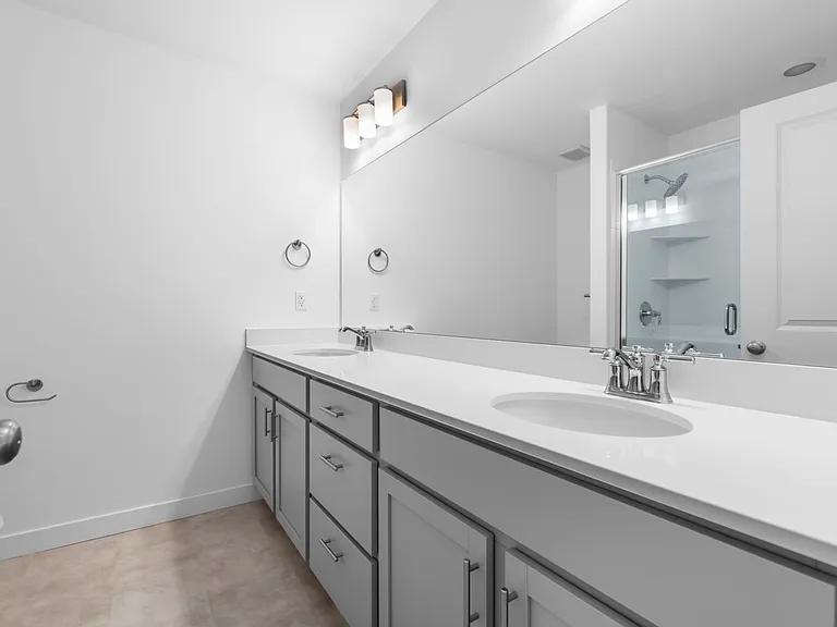 1594 E 6755 N — Photo 13