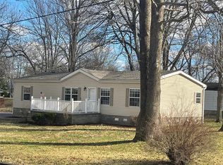 135 Diebold St, Benton, MO 63736