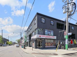 1328 Gerrard St E #302, Toronto, ON M4L1Z1