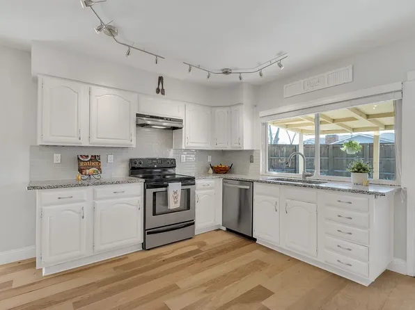 537 Shadowcrest Ln, Coppell, TX 75019