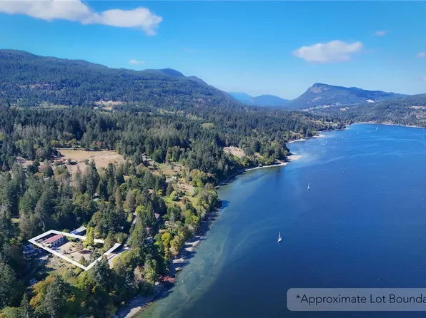 226 Roland Rd, Saltspring Island, BC V8K 2B7