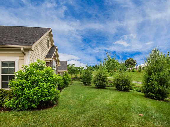 3rd image of 760 Pryse Farm Blvd