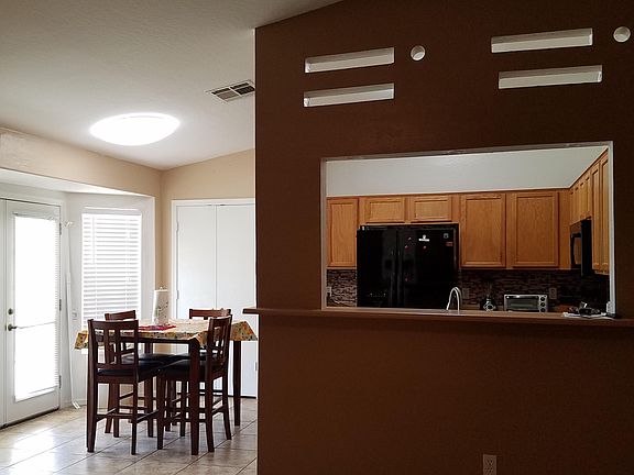 5th image of 4407 E Meadow Lark Way