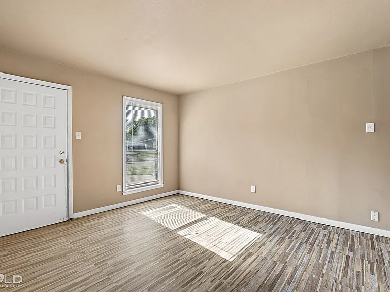 1222 Lampkin St — Photo 9