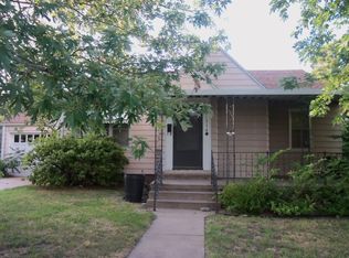 2514 Shawnee Dr, Great Bend, KS 67530