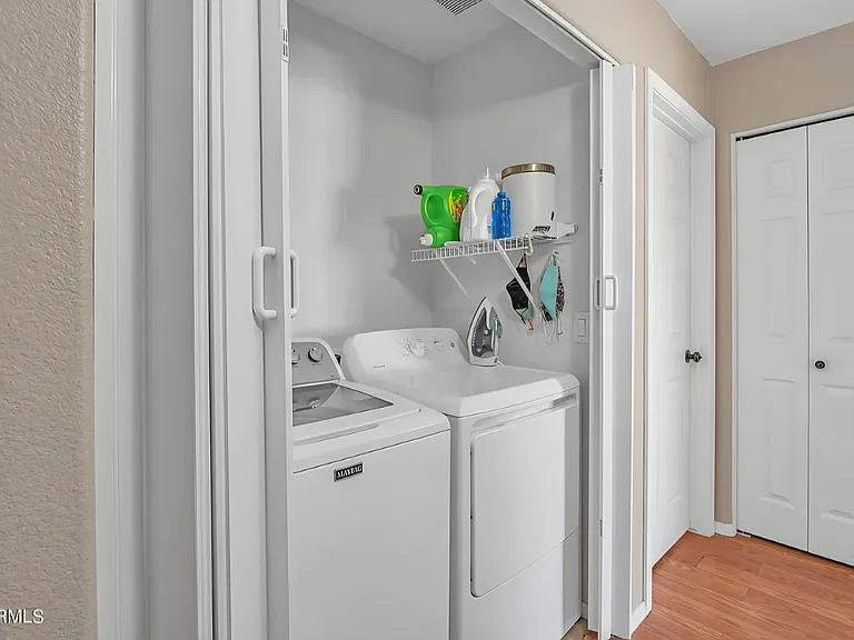 9164 W Harmony Ln — Photo 10