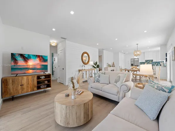 22 Atlantic Blvd #B, Key Largo, FL 33037