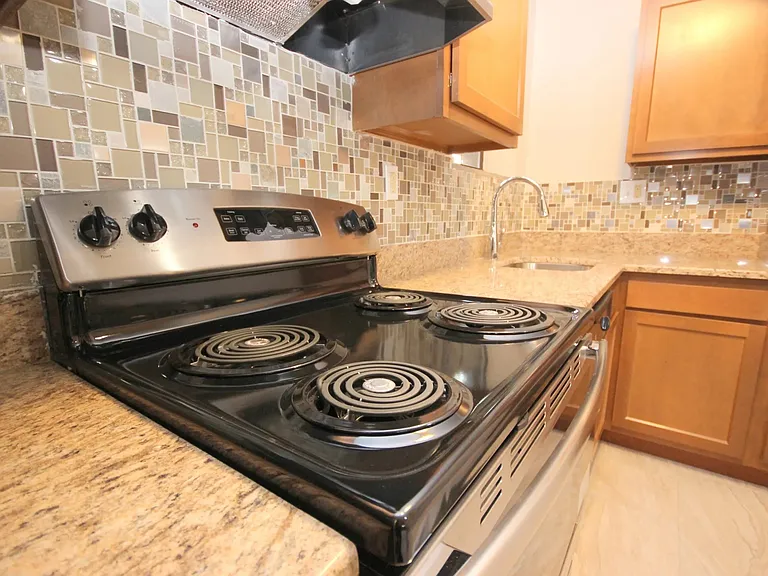 2BR - Kitchen (Available NOW!)