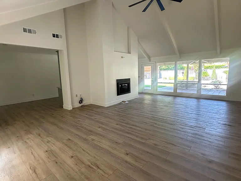 7247 N Dewey Ave — Photo 24