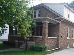 710 S 28th St, Manitowoc, WI 54220