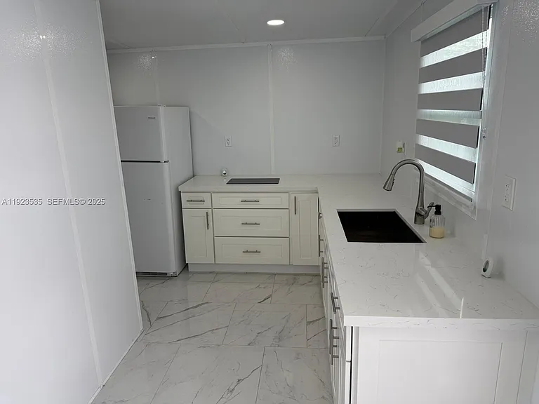 30705 SW 194th Ave — Photo 2