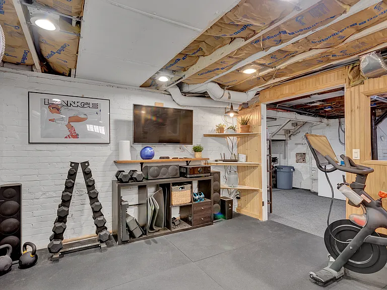 1245 N Emerson St — Photo 42