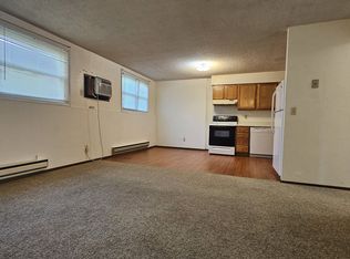 2855 Springreen Dr #1, Dubuque, IA 52002