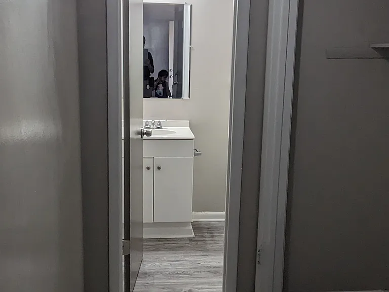 Academy Apartment — Photo 42