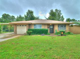 900 Montreal Dr, Yukon, OK 73099