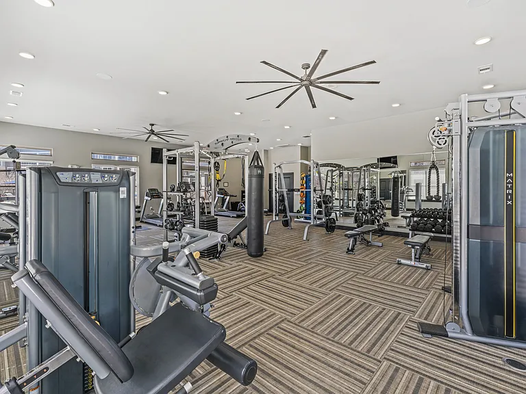 The Woodford on Mockingbird — Photo 19