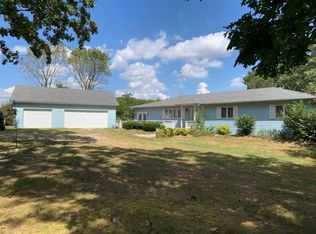 475 State Highway Hh, Galena, MO 65656