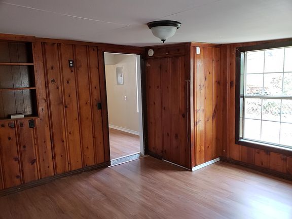 3rd image of 3016 NW 27th St