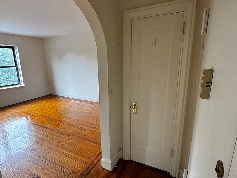 6 West Ave #4E — Photo 5