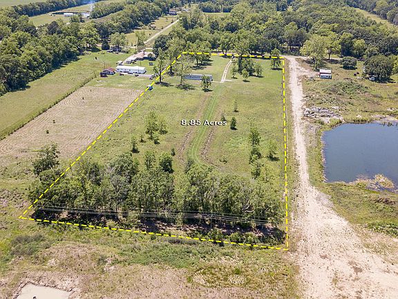 4th image of 1875 Bushville Hwy