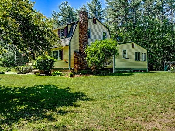2nd image of 44 Dudley Rd