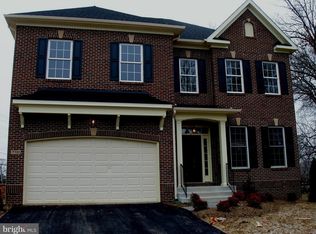 7701 Pohick River Dr, Lorton, VA 22079