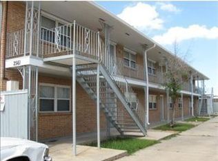 2561 Madrid St, New Orleans, LA 70122