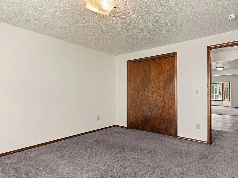 3605 NE 49th St — Photo 21