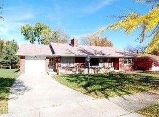 308 E Evergreen Ave, Mount Prospect, IL 60056