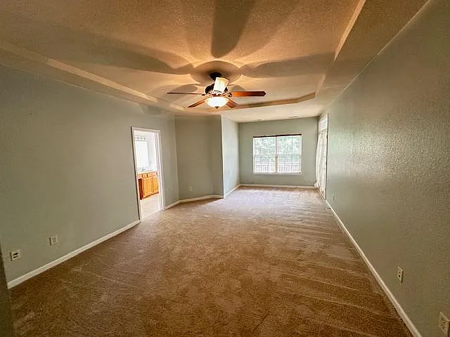 2565 Kentucky Derby Dr — Photo 27