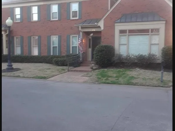 393 Wellington Cv, Memphis, TN 38117