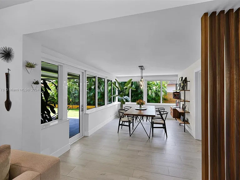 7531 Miami View Dr — Photo 35