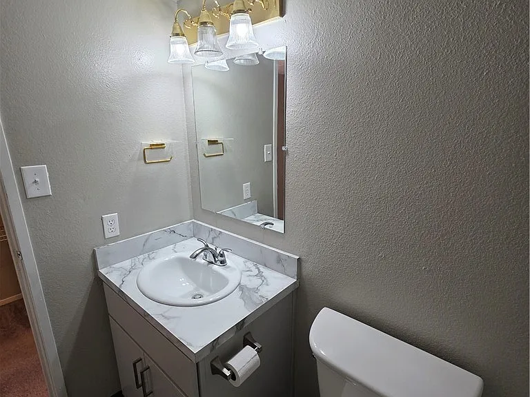 3930 University Center Dr #901 — Photo 33