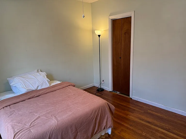 313 Summit Ave #5 — Photo 5