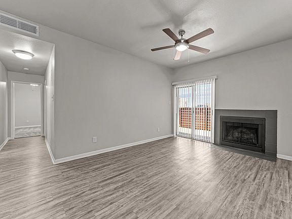 3rd image of 2300 W Taylor St APT 710