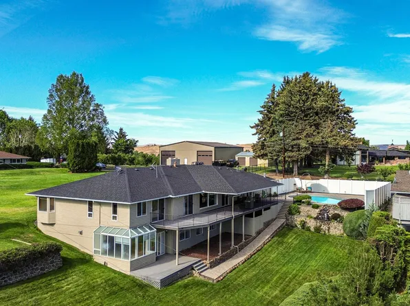 718 N 56th Ave, Yakima, WA 98908