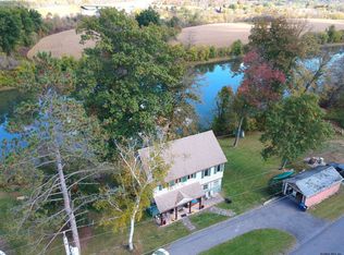 113 Karkerdorf Rd, Howes Cave, NY 12092