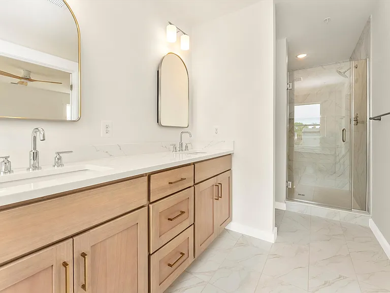 328A Madison St — Photo 13