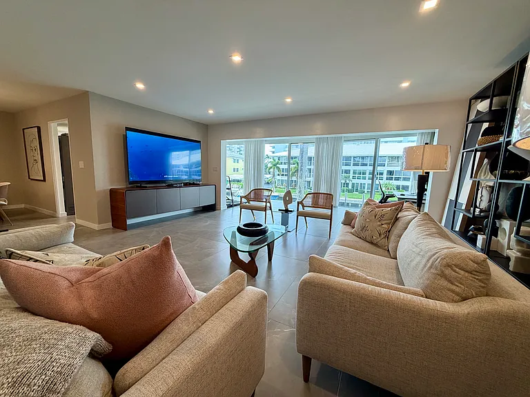 3051 NE 47th Ct #202 — Photo 7